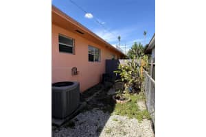 1845 Nw 6th St 1845 Miami, FL 33125 - MLS#A11972764