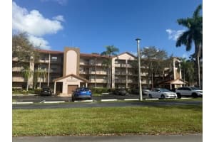 1351 125th Ave , Pembroke Pines, FL 33027 - MLS#A11972795