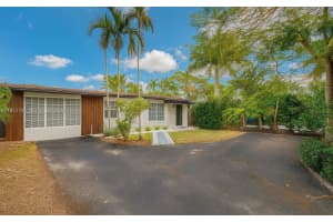 1399 Ne 38th St Oakland Park, FL 33334 - MLS#A11972796