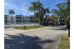 120 Lakeview Dr 305 Weston, FL 33326 - MLS#A11972839