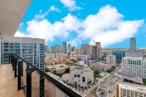 398 Ne 5th St 2418, Miami