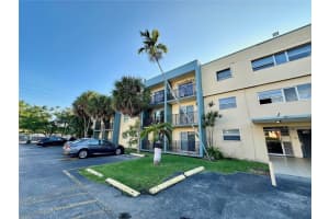 4275 NW S Tamiami Canal Dr #2104, Miami, FL 33126, - MLS#A11972858