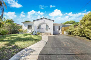 9056 Emerson Ave Surfside, FL 33154 - MLS#A11972866