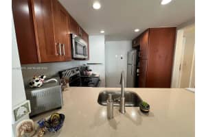 600 36th St , Miami, FL 33137 - MLS#A11972876