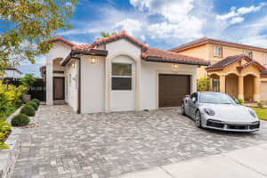 13335 Sw 118th Pass, Miami