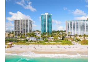 2655 Collins Ave 1404 Miami Beach, FL 33140 - MLS#A11972908