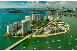 1 Century Ln , Miami Beach, FL 33139 - MLS#A11972942