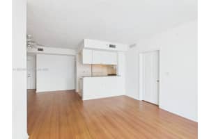 275 18th St , Miami, FL 33132 - MLS#A11972950