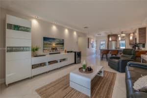 5171 W Oakland Park Blvd 309 Lauderdale Lakes, FL 33313 - MLS#A11972967