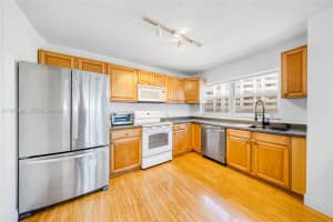 1825 S Ocean Dr 708 Hallandale Beach, FL 33009 - MLS#A11972995