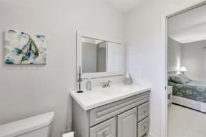 5002 Nw 35th St 306 Lauderdale Lakes, FL 33319 - MLS#A11972998