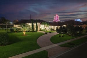 4950 E Sterling Ranch Cir Davie, FL 33314 - MLS#A11973004