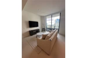 159 Ne 6th St 4811 Miami, FL 33132 - MLS#A11973005