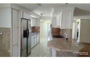 21821 Heritage Cir , Pembroke Pines, FL 33029 - MLS#A11973024