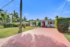609 SW 2nd Ave, Hallandale Beach, FL 33009, - MLS#A11973025