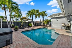 16269 Sw 78th Ter Miami, FL 33193 - MLS#A11973032