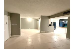 5220 Las Verdes Cir APT 114, Delray Beach, FL 33484, - MLS#A11973034