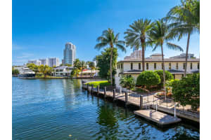 501 Hibiscus Dr Hallandale Beach, FL 33009 - MLS#A11973044