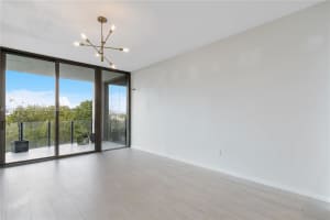 2831 S Bayshore Dr 707, Miami