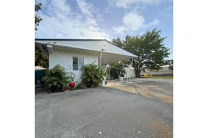 1281 Nw 31st Ave Miami, FL 33125 - MLS#A11973127