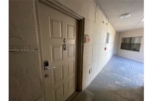 8290 Lake Dr 116 Doral, FL 33166 - MLS#A11973130