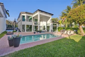 1572 Ne 194th St Miami, FL 33179 - MLS#A11973131