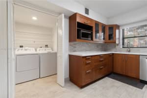 16401 Golf Club Rd 102 Weston, FL 33326 - MLS#A11973138