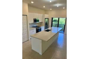 8031 Nw 104th Ave 22 Doral, FL 33178 - MLS#A11973148