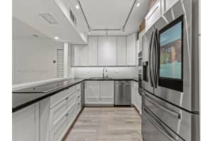 55 Ocean Lane Dr 1035 Key Biscayne, FL 33149 - MLS#A11973152