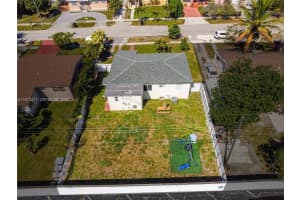 570 Ne 169th St, North Miami Beach