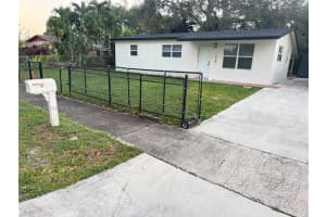 1270 Ne 207th Ter Miami, FL 33179 - MLS#A11973288