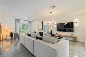 5900 Ne 15th Ave Fort Lauderdale, FL 33334 - MLS#A11973295