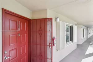 901 138th Avenue, Pembroke Pines, FL 33027 - MLS#A11973297