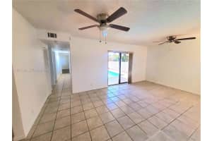 7791 Nw 39th St Hollywood, FL 33024 - MLS#A11973320