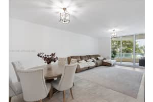 3340 Ne 190th St 204 Aventura, FL 33180 - MLS#A11973336