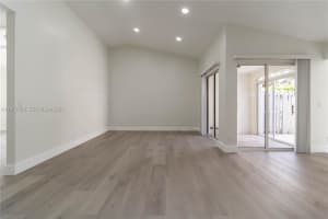 1411 Cottonwood Cir Weston, FL 33326 - MLS#A11973428