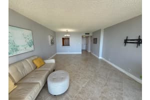 100 Bayview Dr APT 610, Sunny Isles Beach, FL 33160, - MLS#A11973431