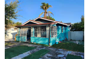 227 Nw 33rd St Miami, FL 33127 - MLS#A11973446