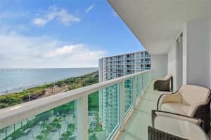100 Bayview Dr APT 2007, Sunny Isles Beach, FL 33160, - MLS#A11973450