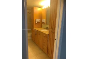 4222 Inverrary Blvd 4415 Lauderhill, FL 33319 - MLS#A11973497