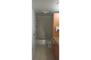 4222 Inverrary Blvd 4415 Lauderhill, FL 33319 - MLS#A11973497