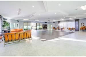 5021 W Oakland Park Blvd 104 Lauderdale Lakes, FL 33313 - MLS#A11973501