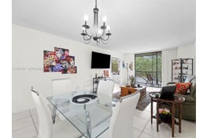 901 Colony Point Circle 304 Pembroke Pines, FL 33026 - MLS#A11973507