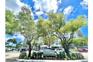 3731 N Country Club Dr 1124, Aventura