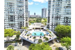 3731 N Country Club Dr 1124 Aventura, FL 33180 - MLS#A11973508