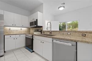 10320 Sw 18th St Miramar, FL 33025 - MLS#A11973513