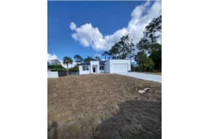 718 Robert Ave Lehigh Acres, FL 33936 - MLS#A11973554
