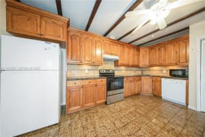 2725 Sw 82nd Ave Miami, FL 33155 - MLS#A11973595