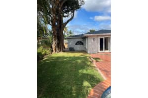 550 Ne 174th St North Miami Beach, FL 33162 - MLS#A11973648