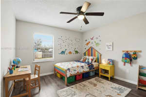 637 Mosquero Ave Deltona, FL 32738 - MLS#A11973722